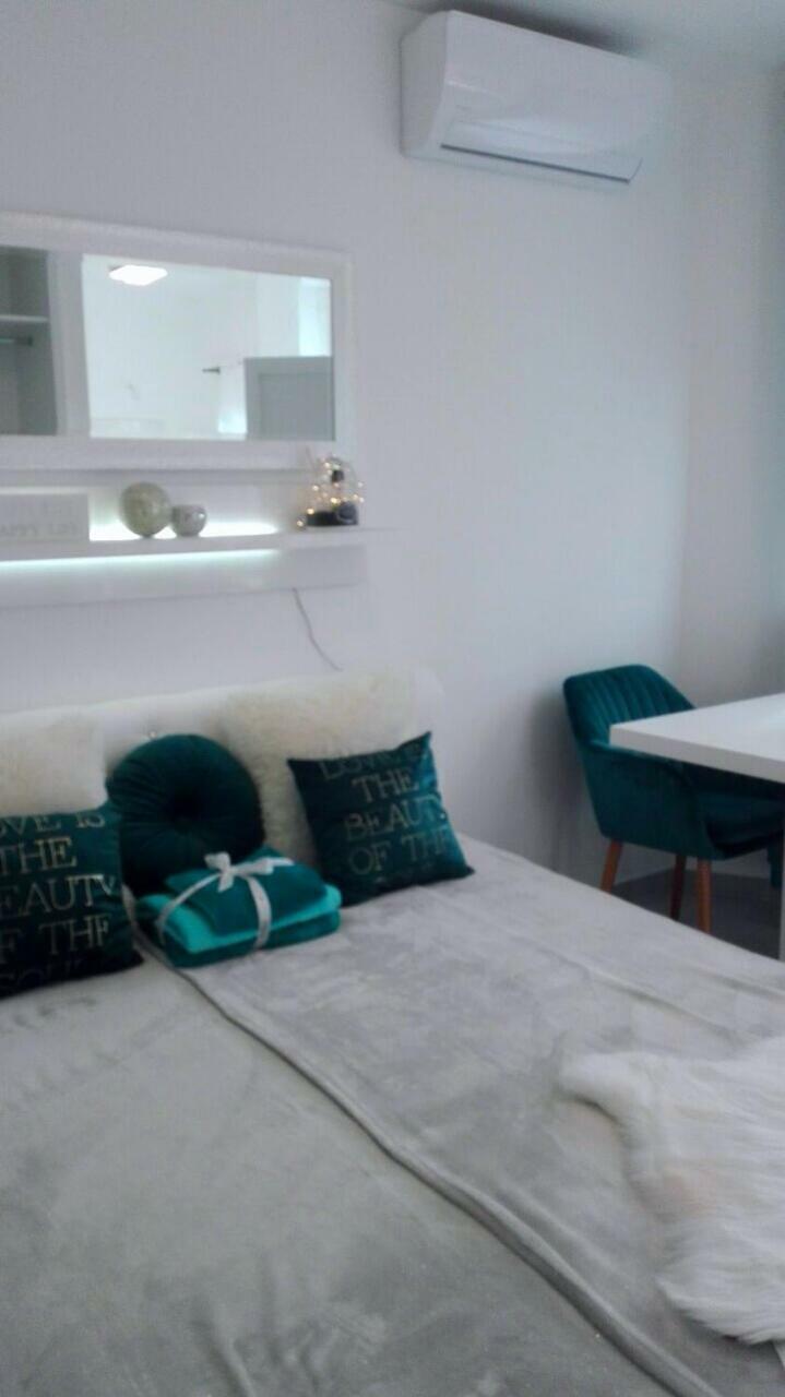 Studio Apartman Vortex Фажана Экстерьер фото