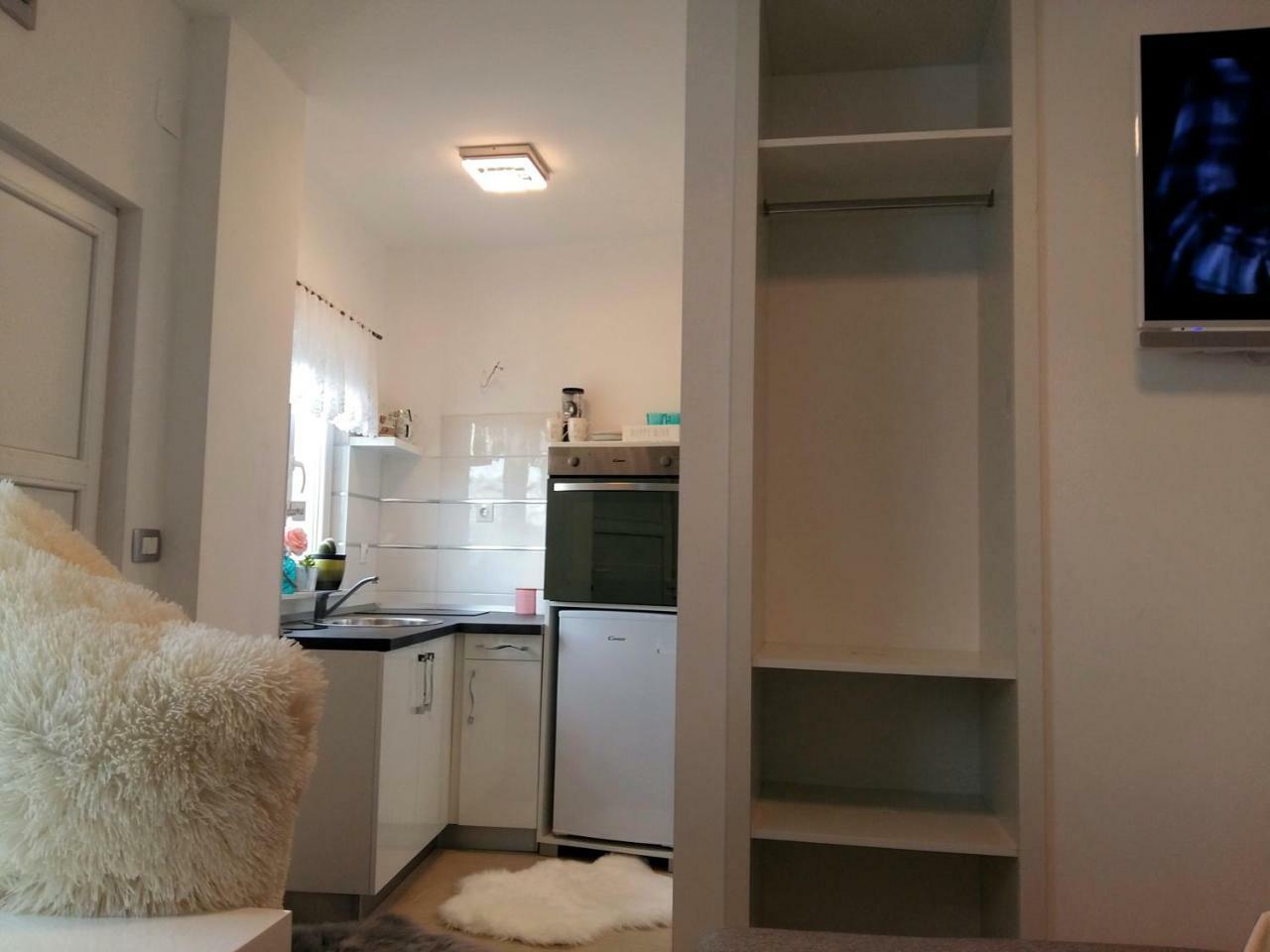 Studio Apartman Vortex Фажана Экстерьер фото